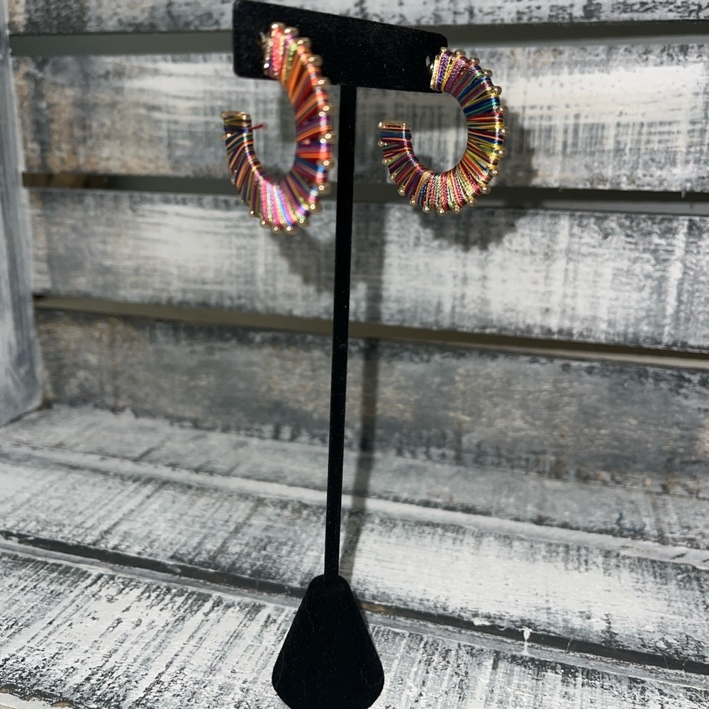 String wrapped earrings - NWT